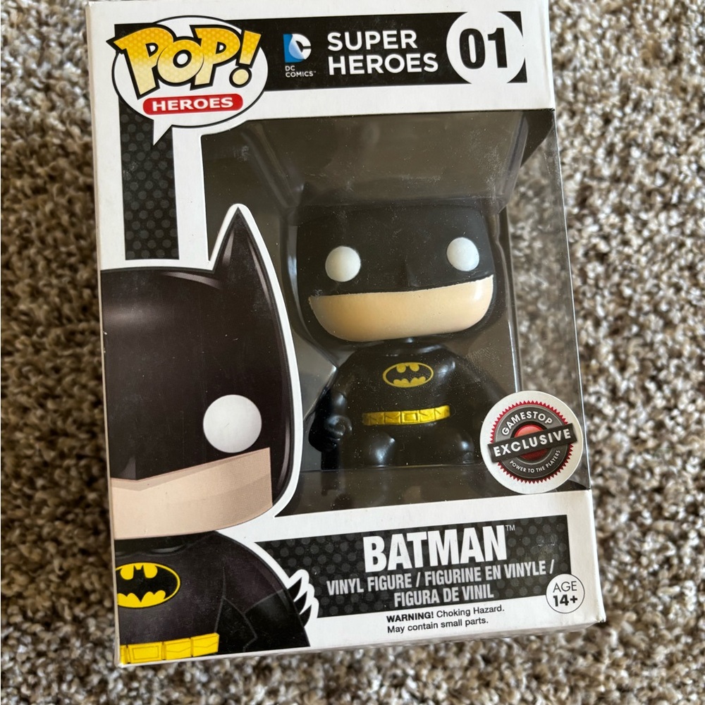 Pop Super Heroes Batman Vinyl Collectible